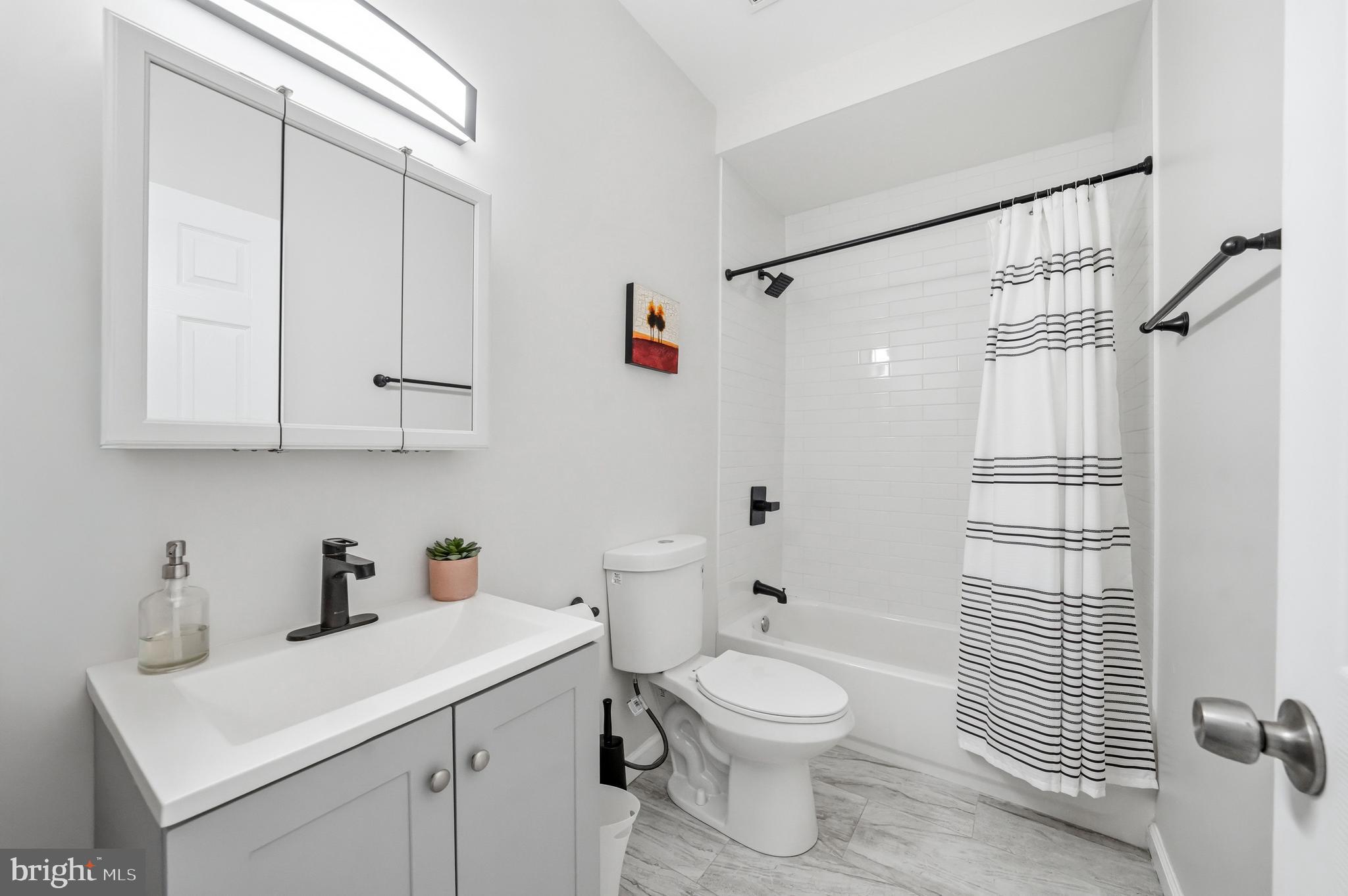POINT BREEZE - Residential