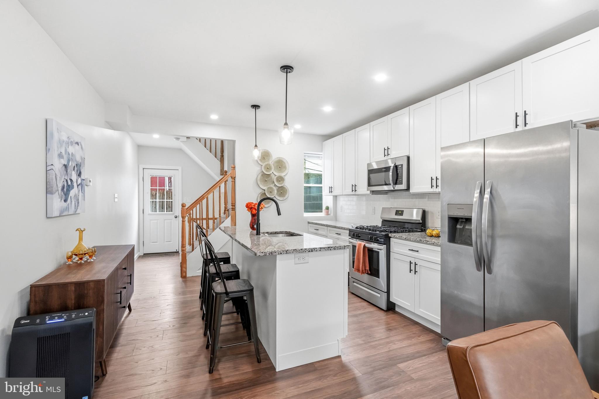 POINT BREEZE - Residential