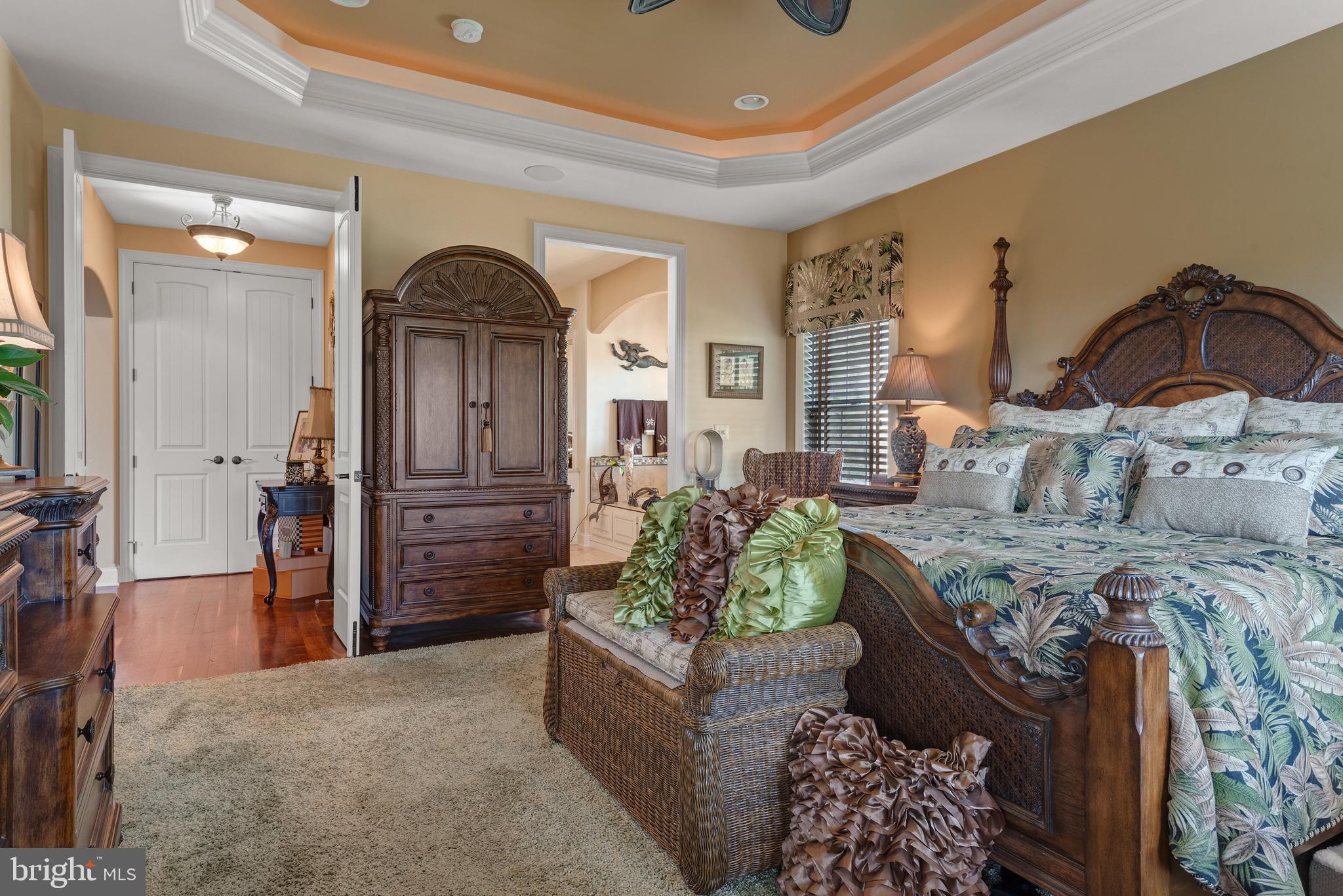 HAMPDEN SUMMIT - Residential
