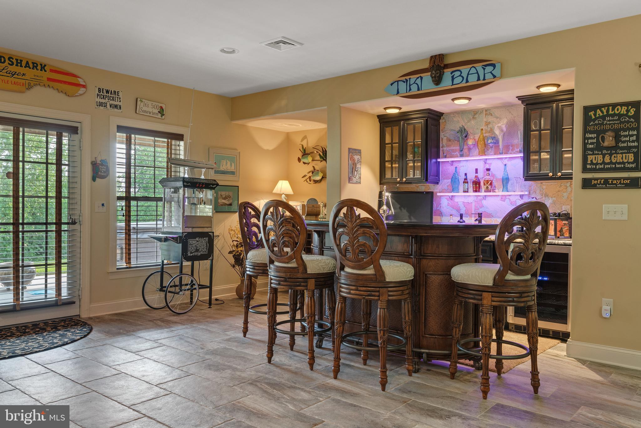 HAMPDEN SUMMIT - Residential