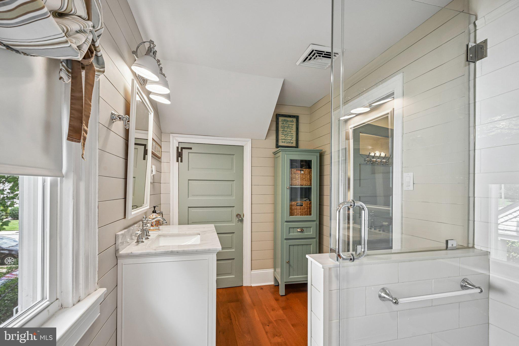 ELKINS PARK - Residential