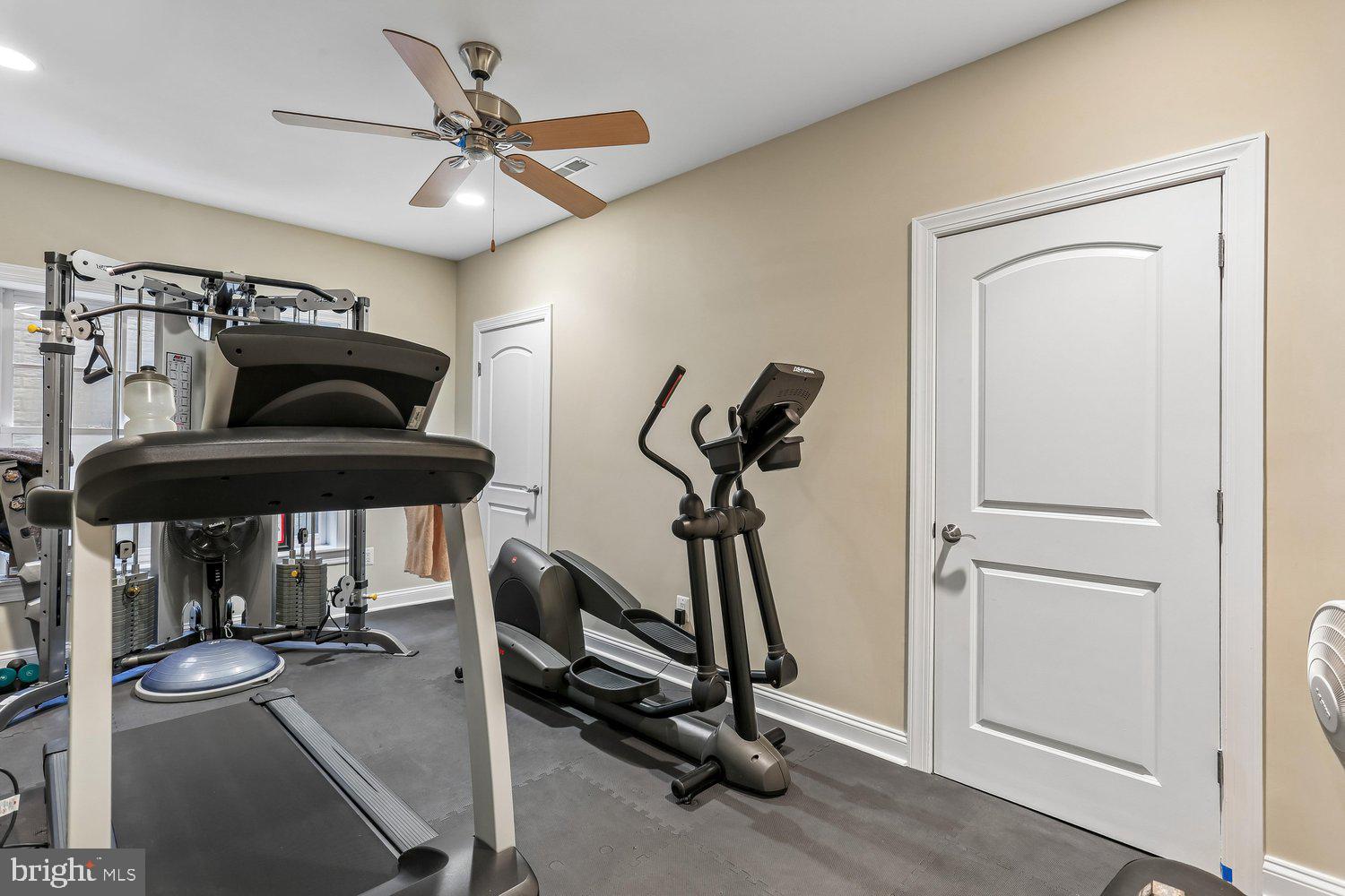BRADLEY HILLS - Residential