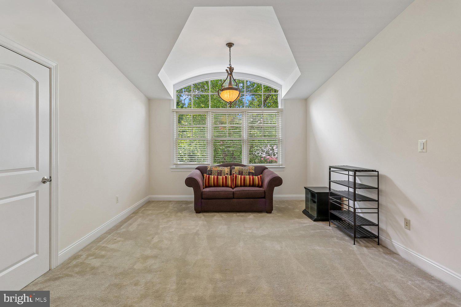 BRADLEY HILLS - Residential