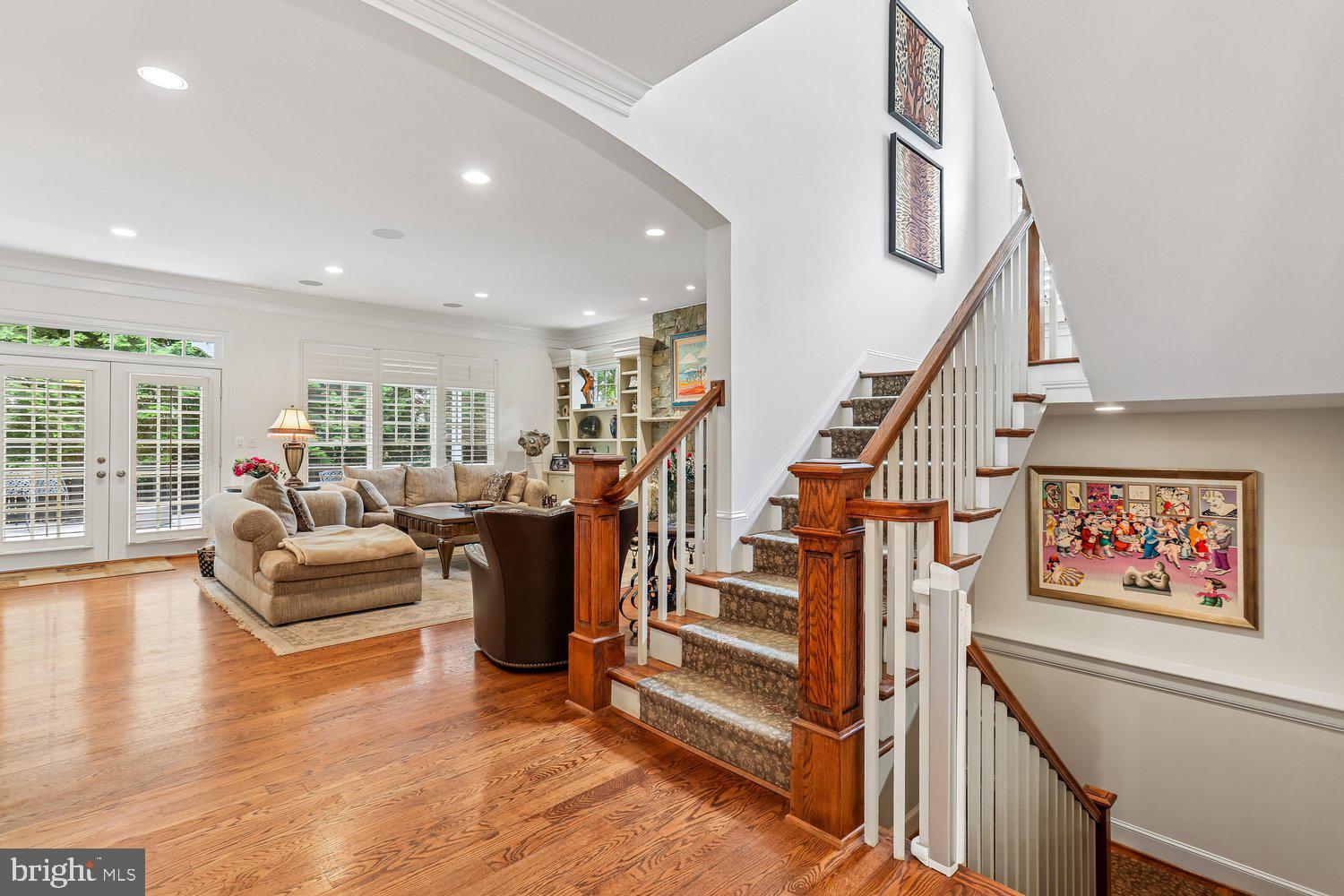 BRADLEY HILLS - Residential