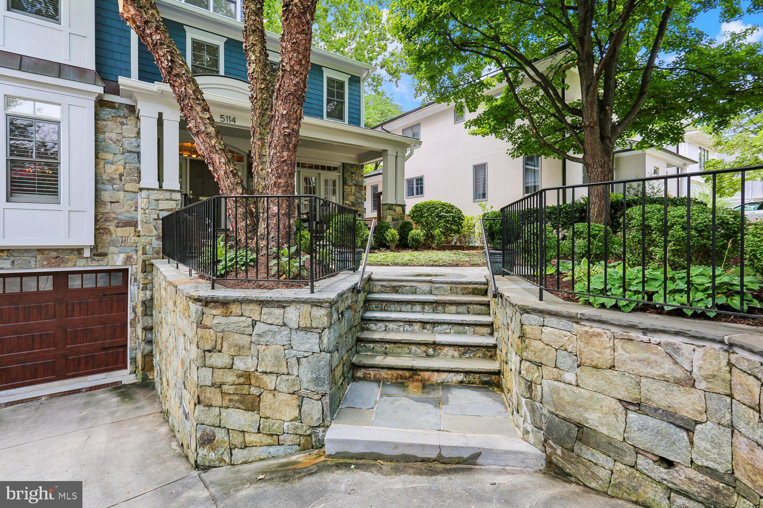 BRADLEY HILLS - Residential