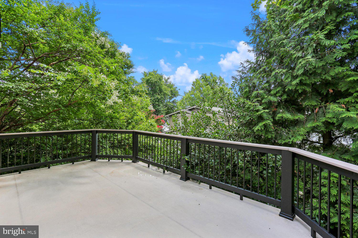 BRADLEY HILLS - Residential