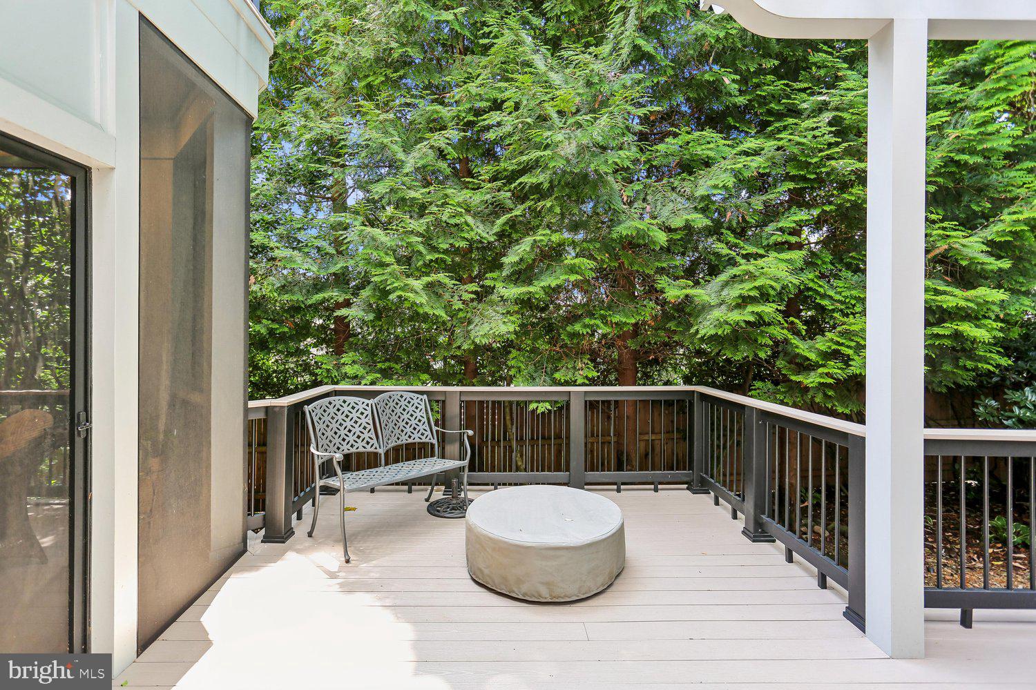 BRADLEY HILLS - Residential