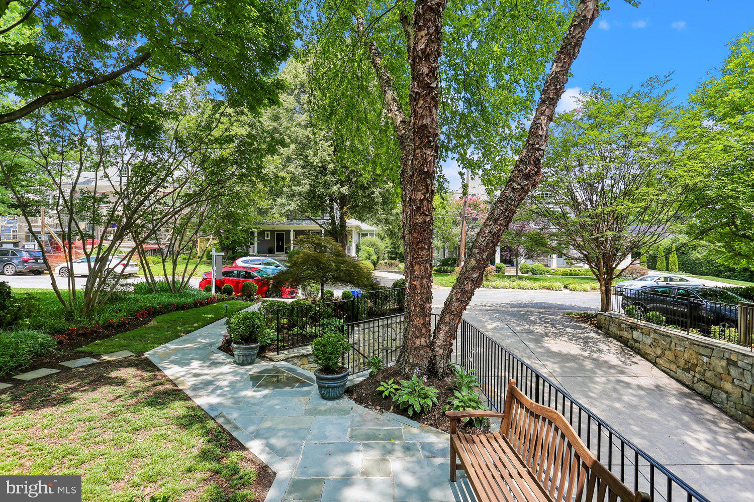 BRADLEY HILLS - Residential