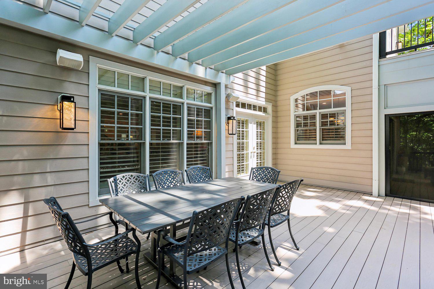 BRADLEY HILLS - Residential