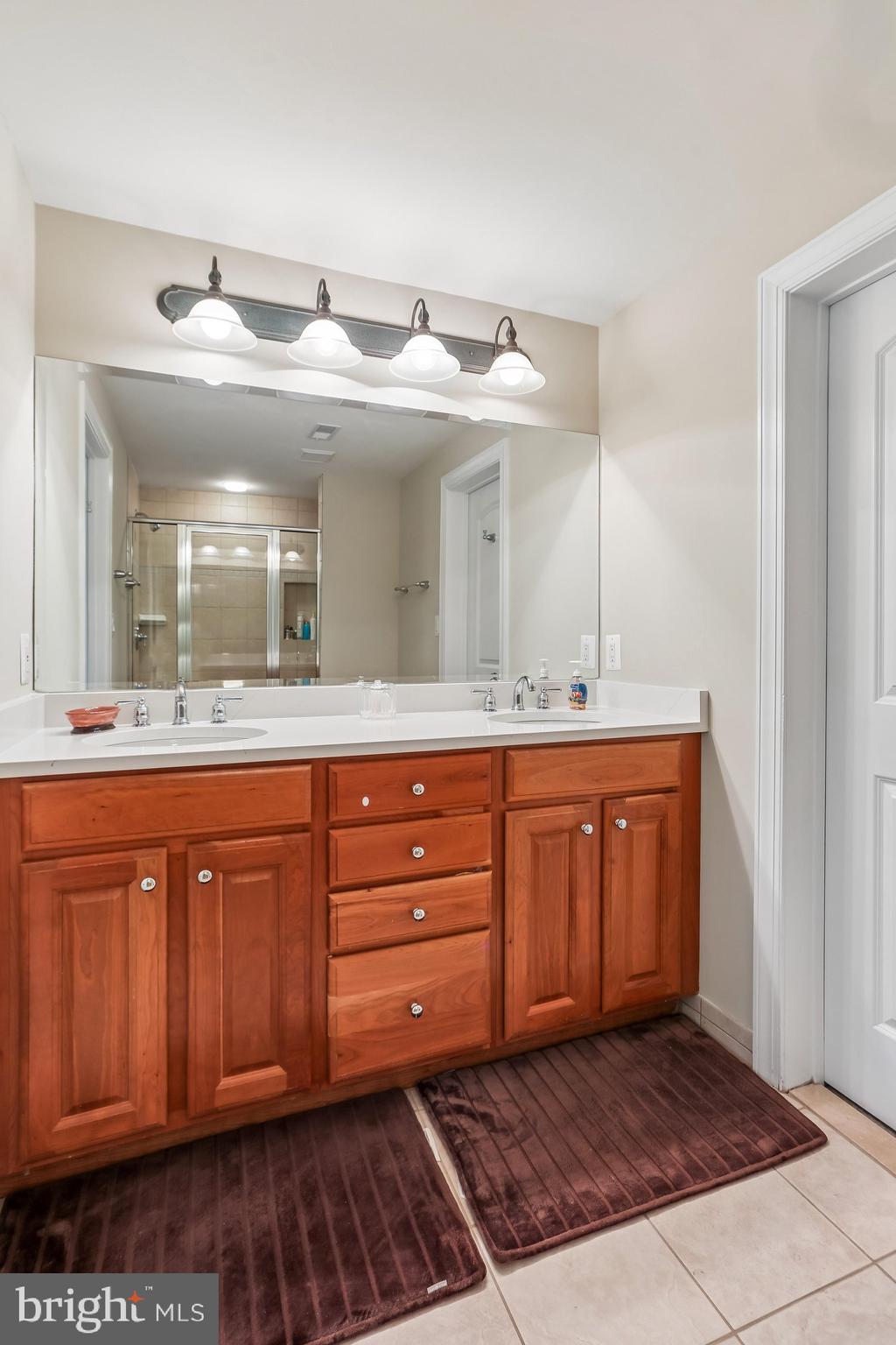 BRADLEY HILLS - Residential