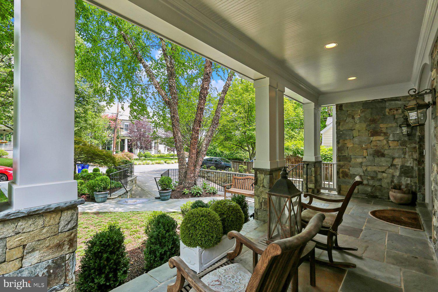 BRADLEY HILLS - Residential