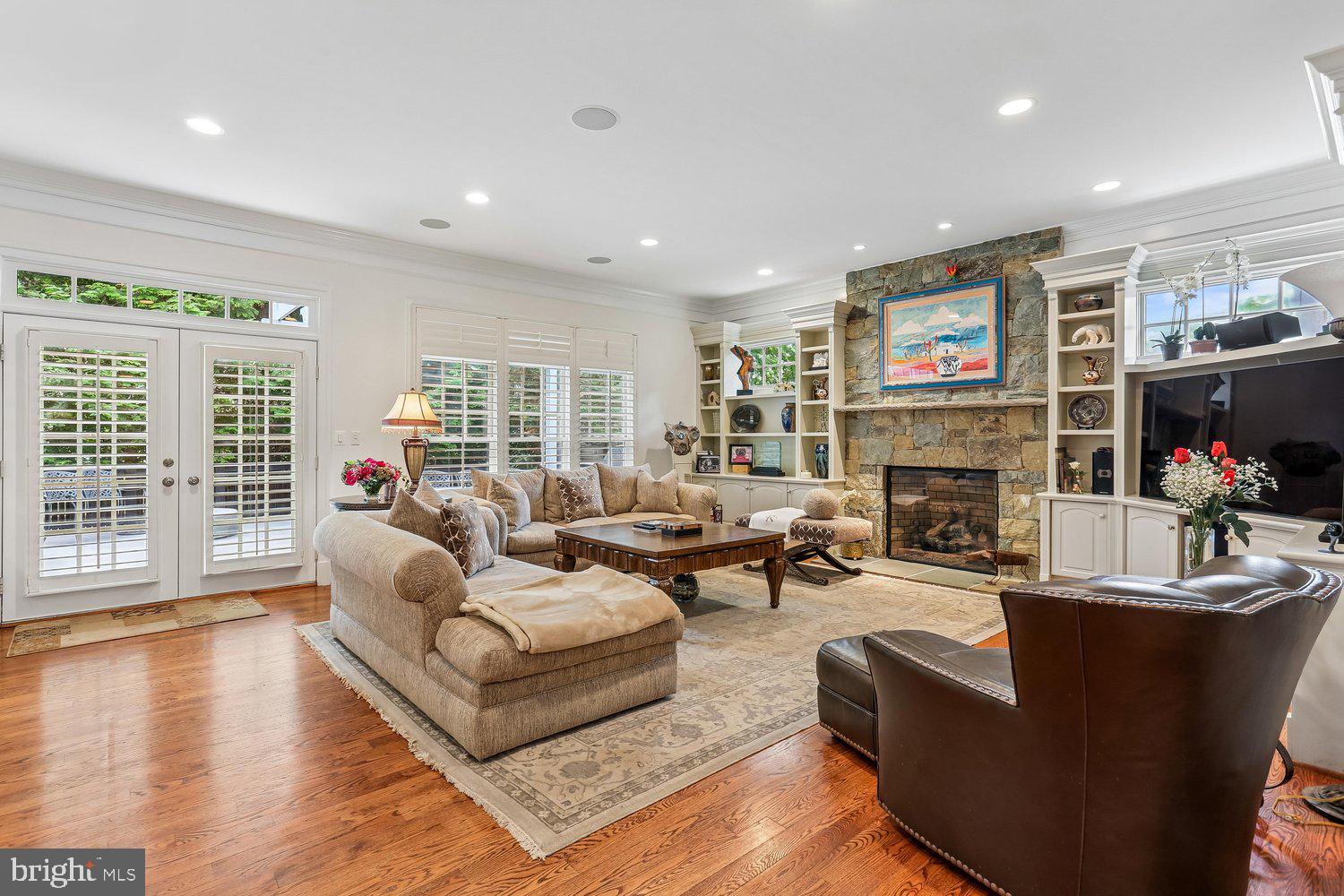 BRADLEY HILLS - Residential