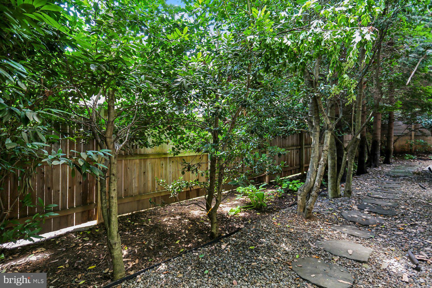 BRADLEY HILLS - Residential