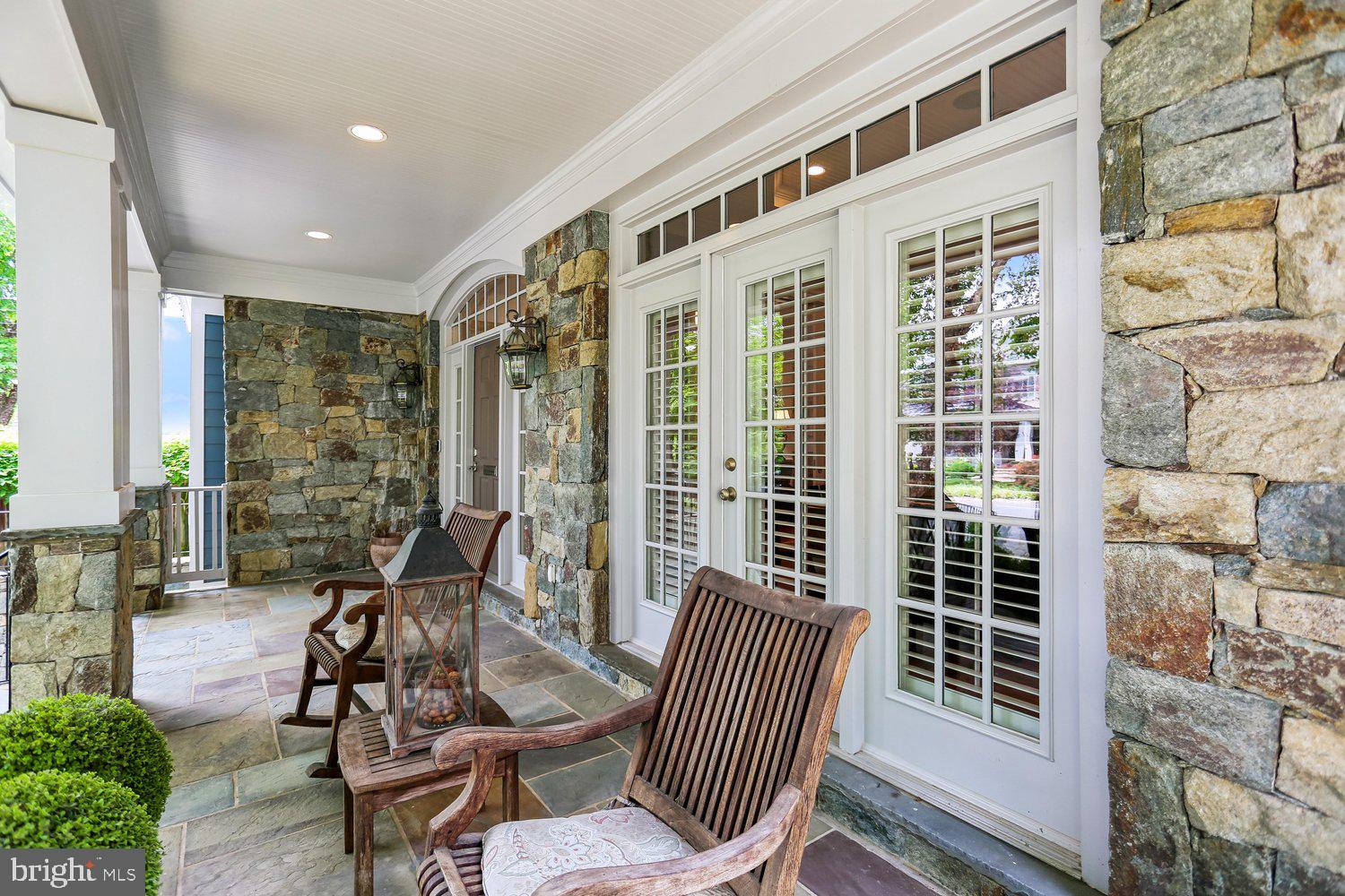 BRADLEY HILLS - Residential