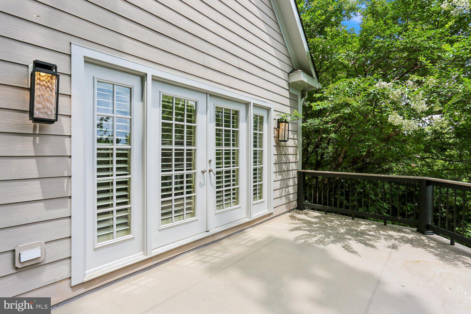 BRADLEY HILLS - Residential