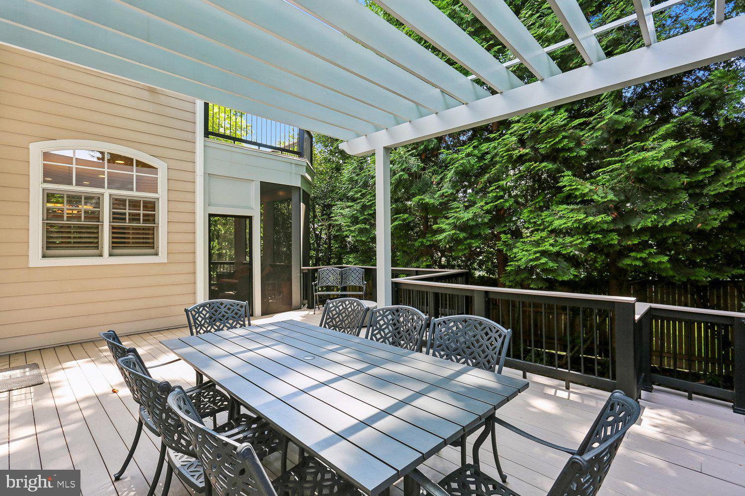 BRADLEY HILLS - Residential