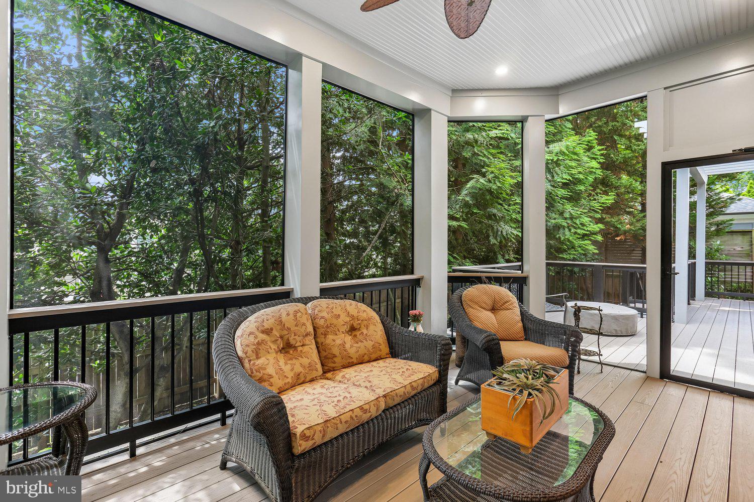 BRADLEY HILLS - Residential