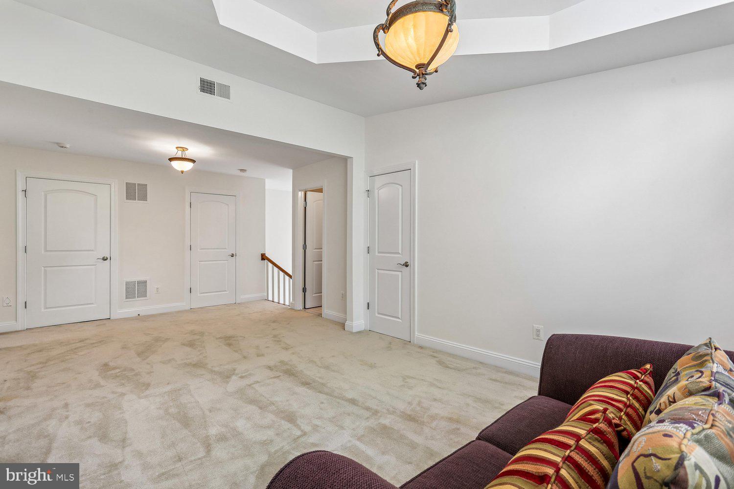 BRADLEY HILLS - Residential