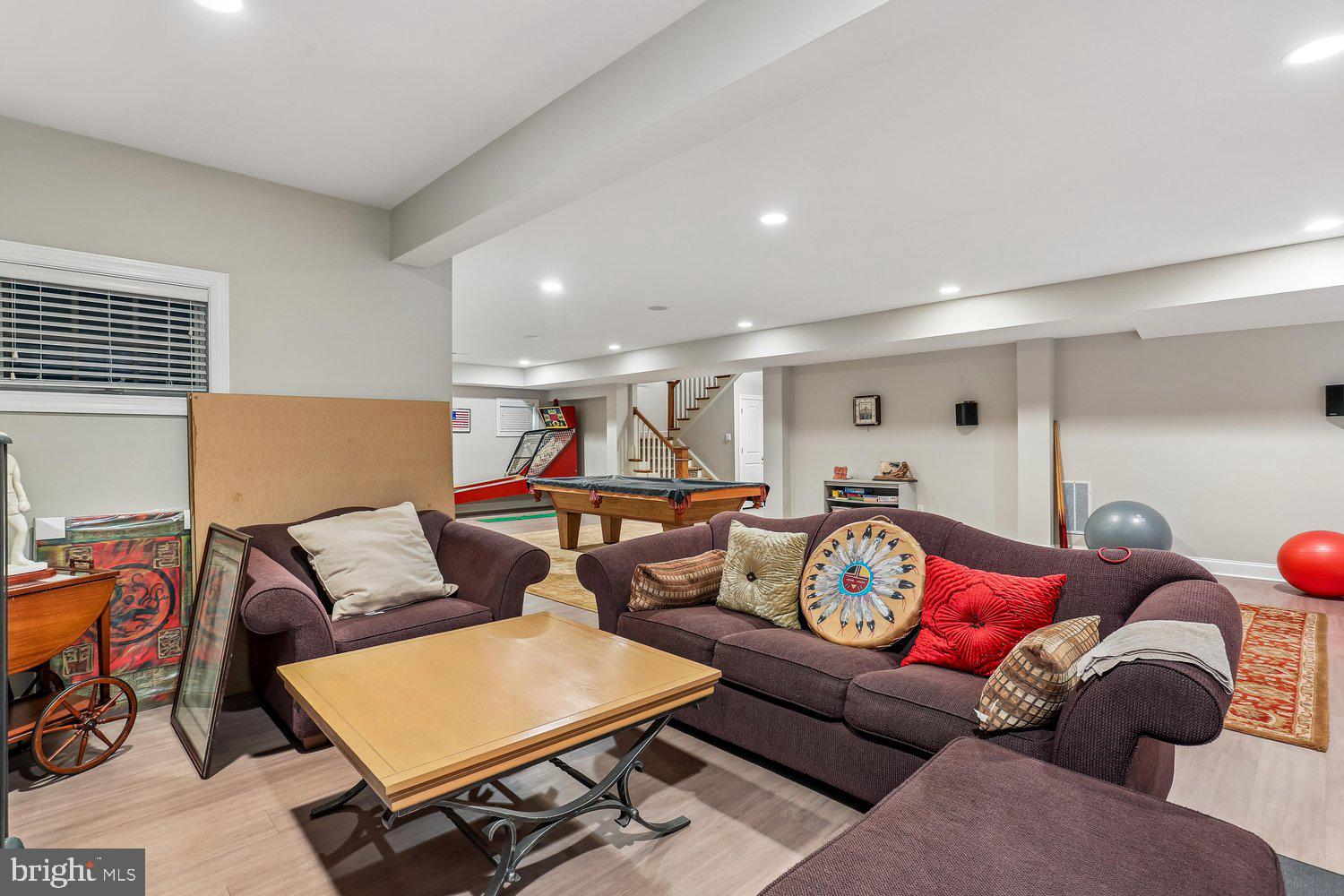 BRADLEY HILLS - Residential