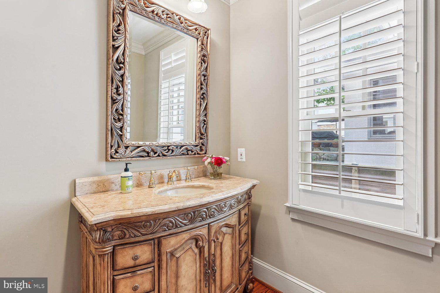 BRADLEY HILLS - Residential