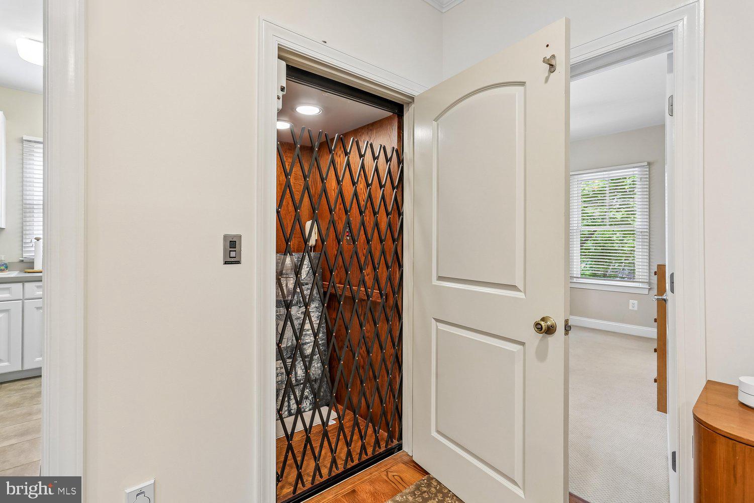 BRADLEY HILLS - Residential