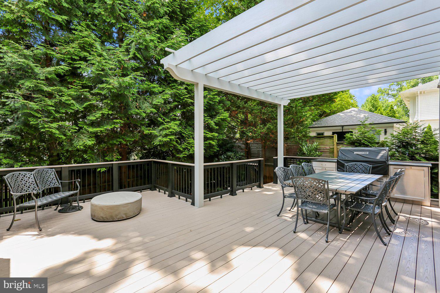 BRADLEY HILLS - Residential