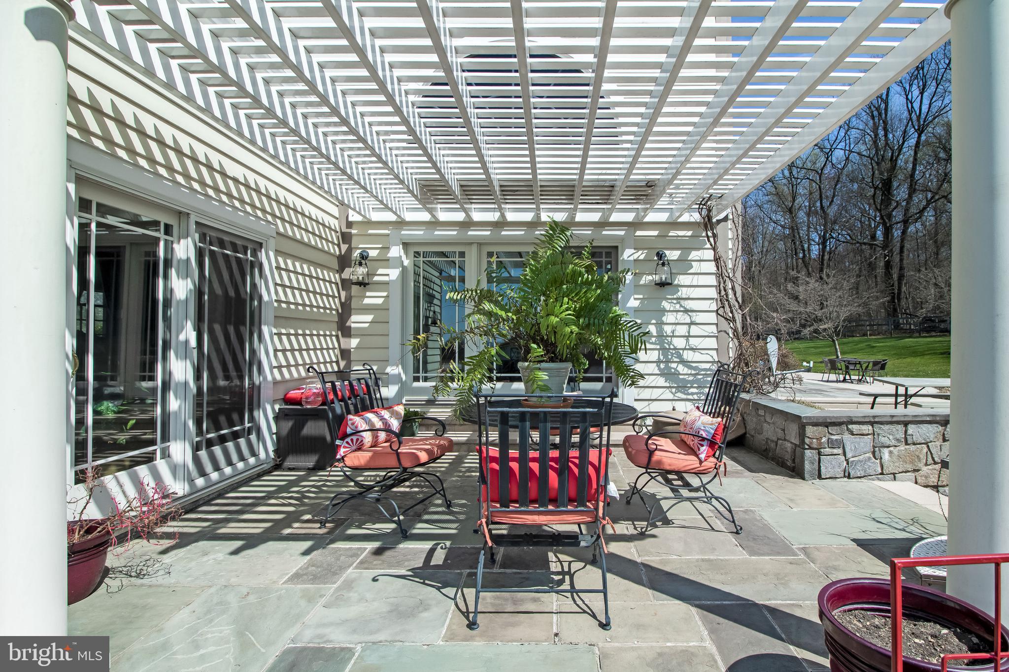 BARNESVILLE OUTSIDE - Residential