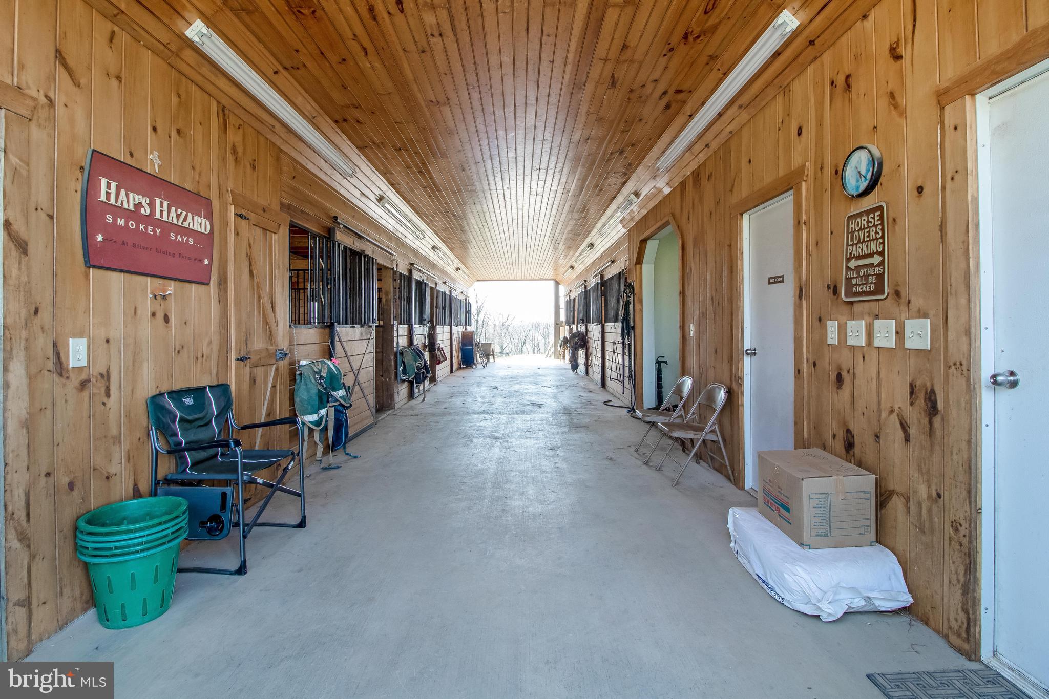 BARNESVILLE OUTSIDE - Residential