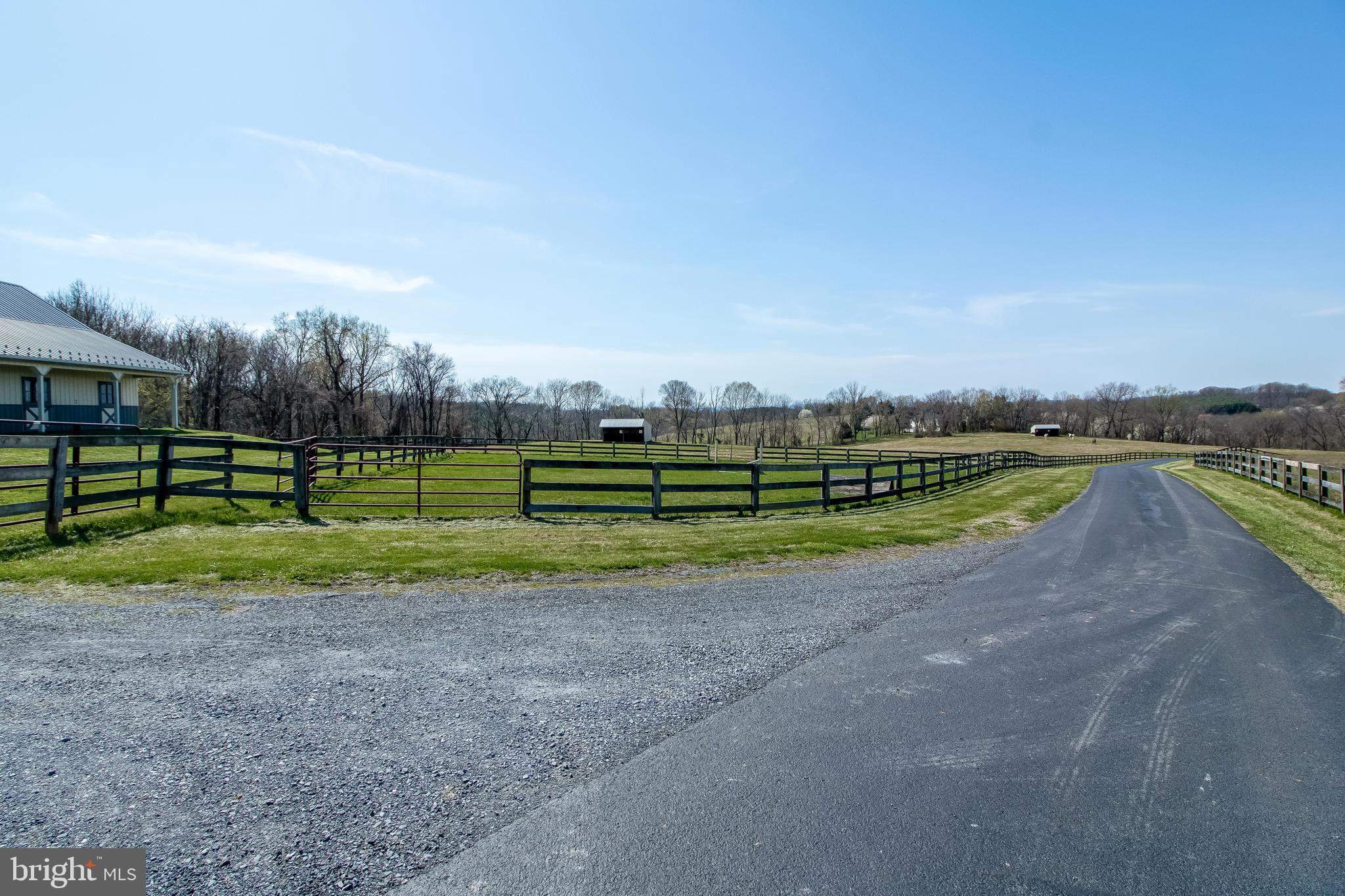 BARNESVILLE OUTSIDE - Residential
