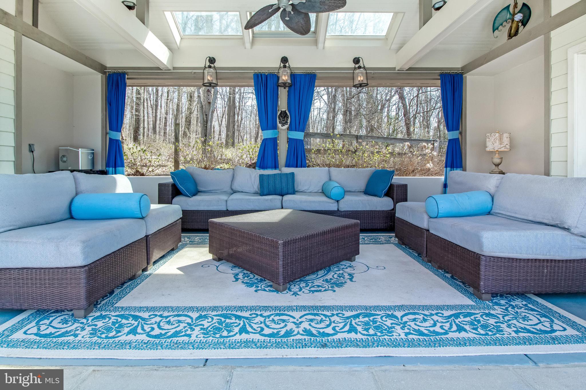 BARNESVILLE OUTSIDE - Residential