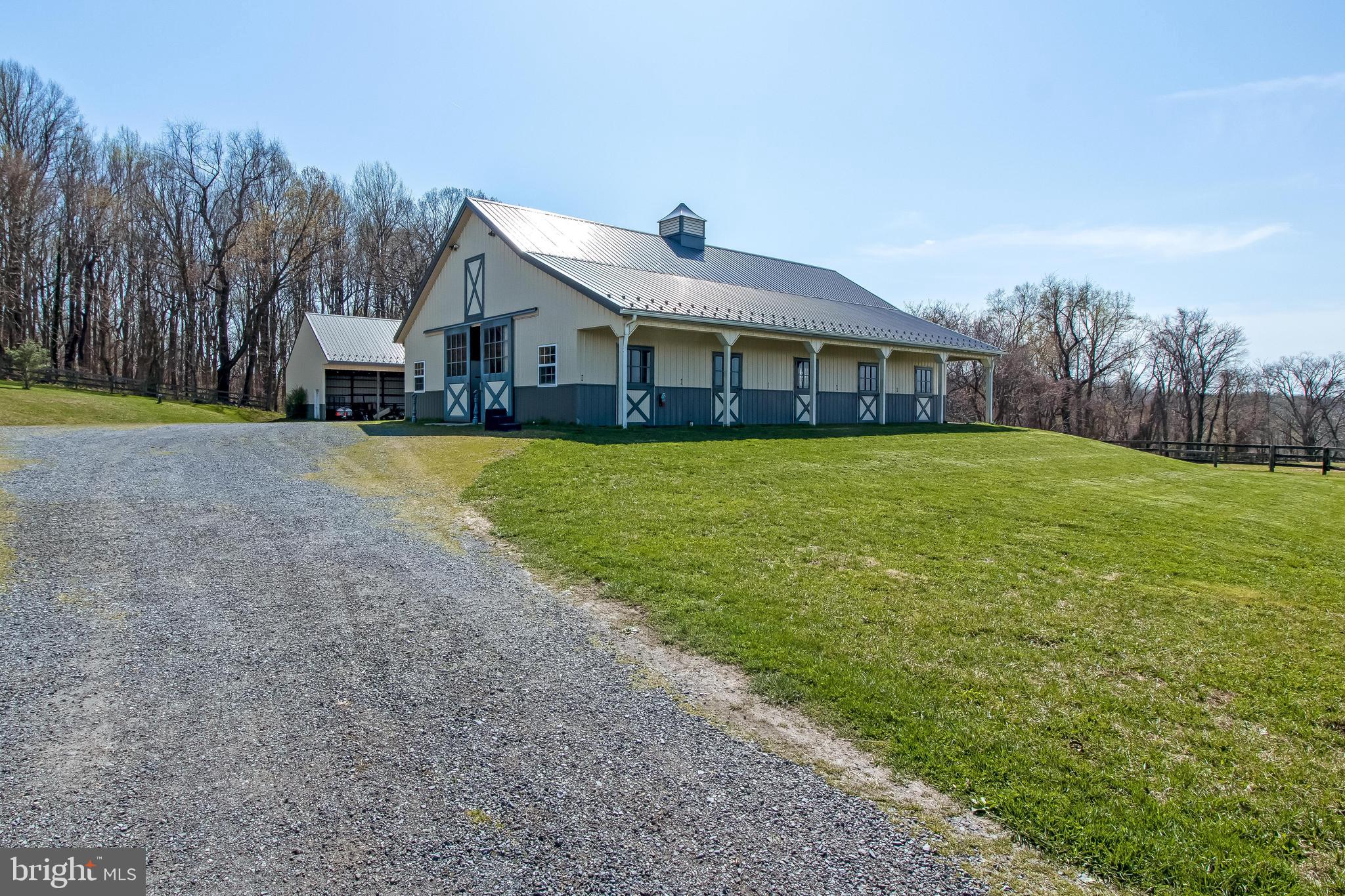 BARNESVILLE OUTSIDE - Residential
