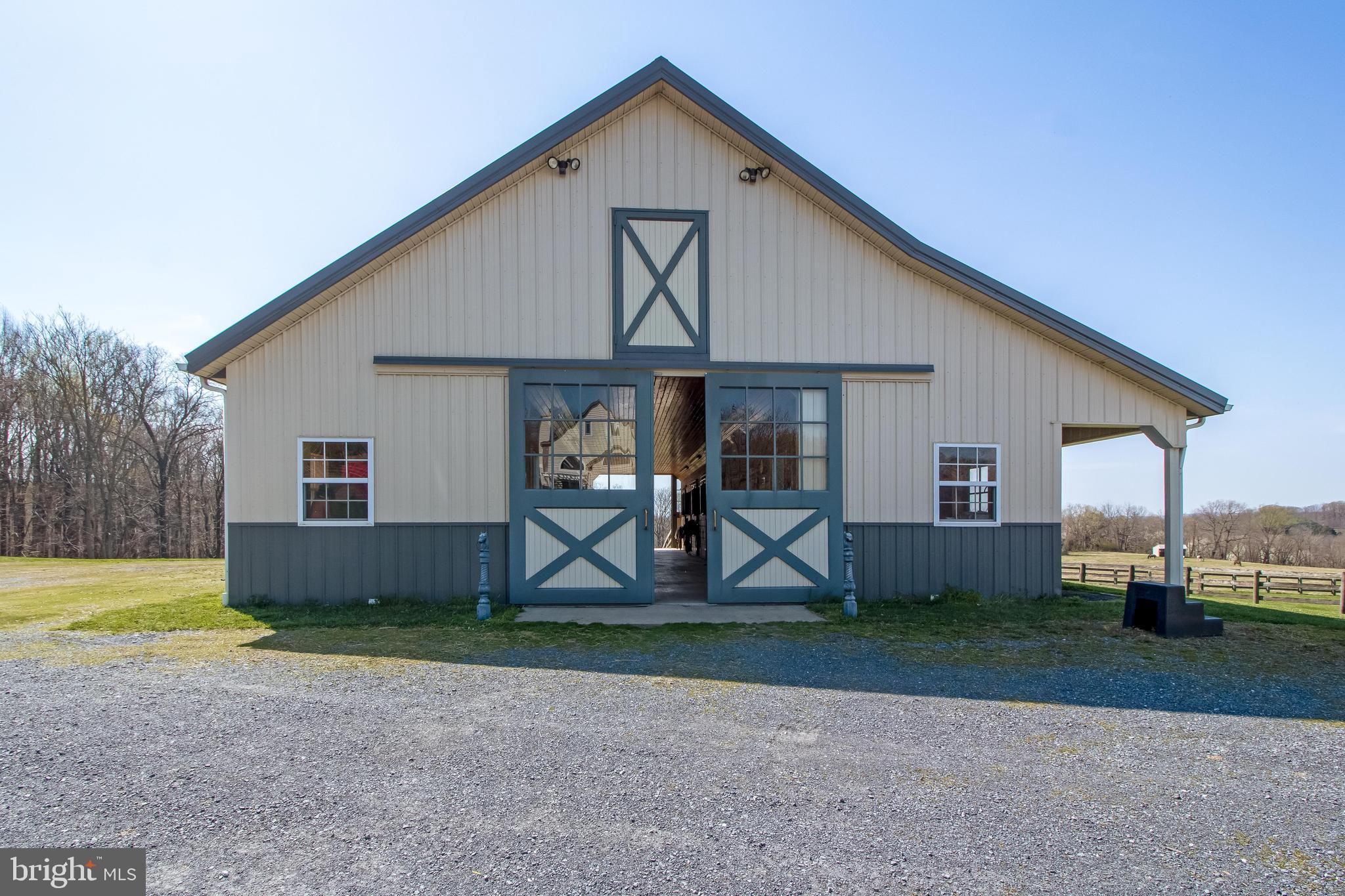 BARNESVILLE OUTSIDE - Residential