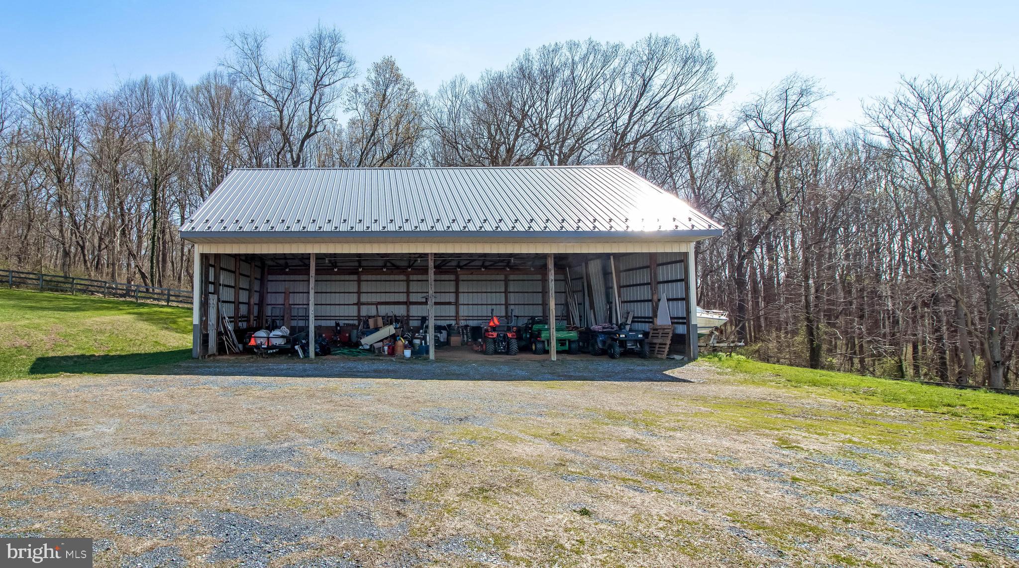 BARNESVILLE OUTSIDE - Residential