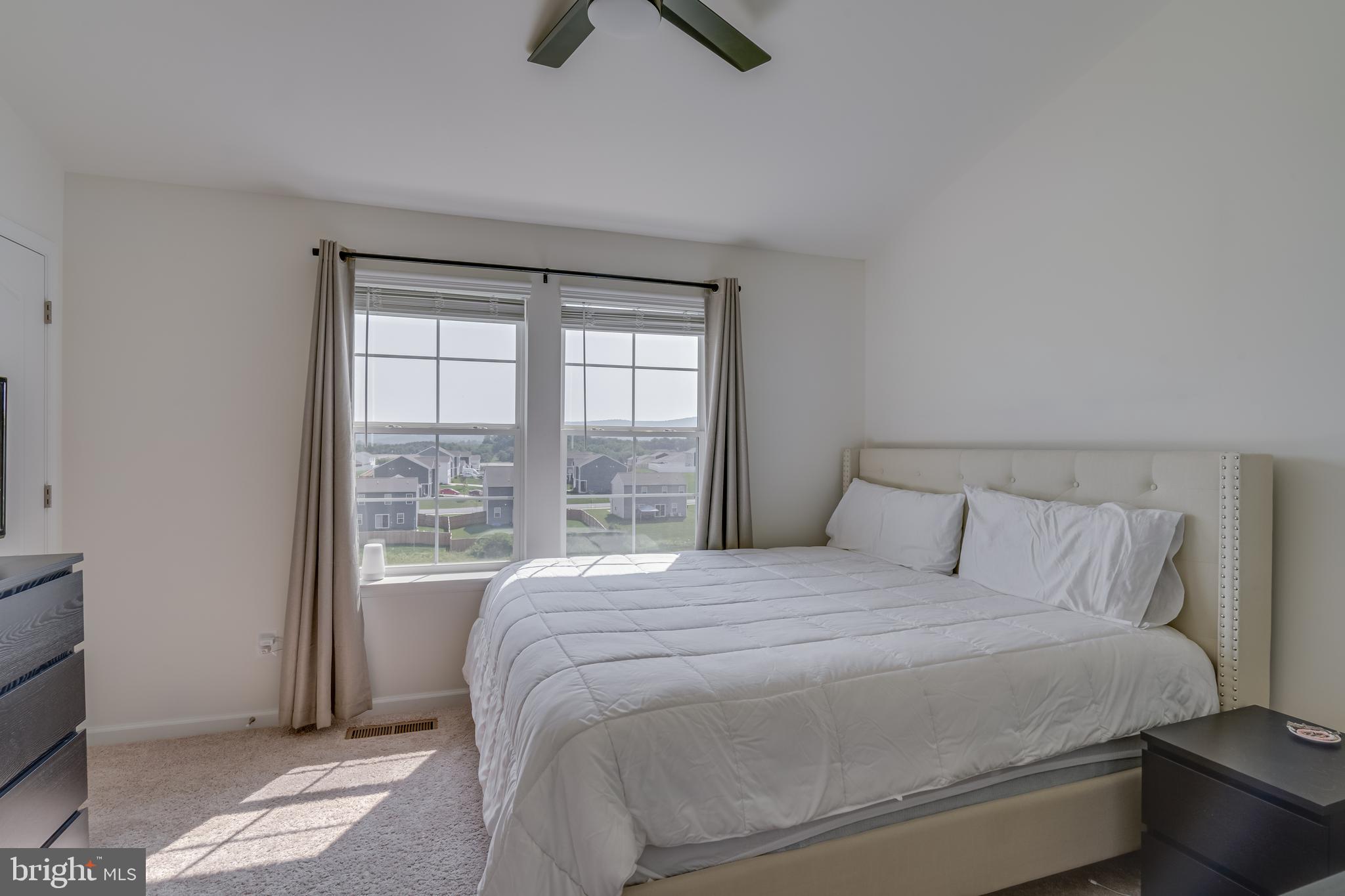 TOWNES AT TATE MANOR - Residential