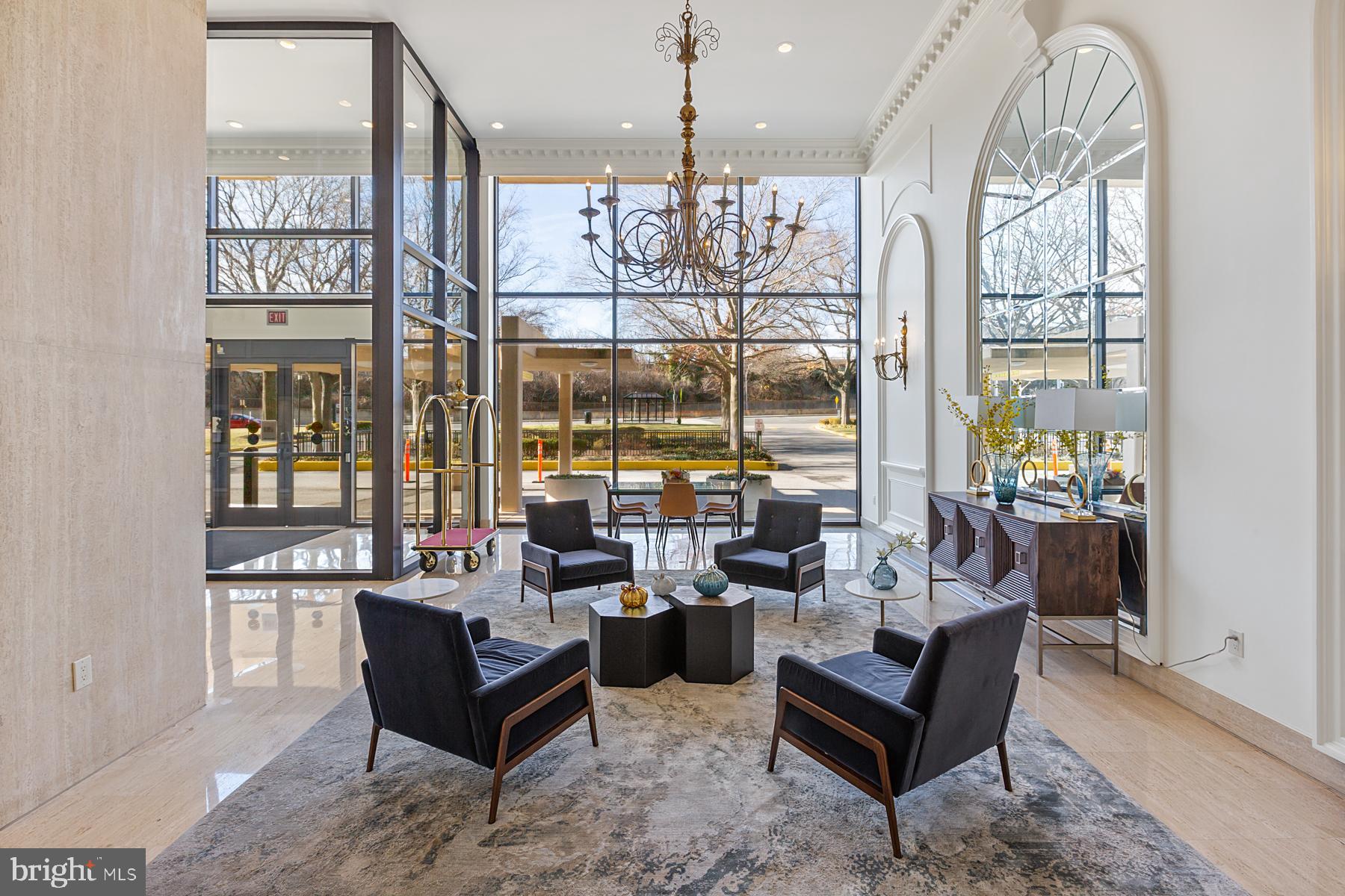 HORIZON HOUSE - Residential Lease