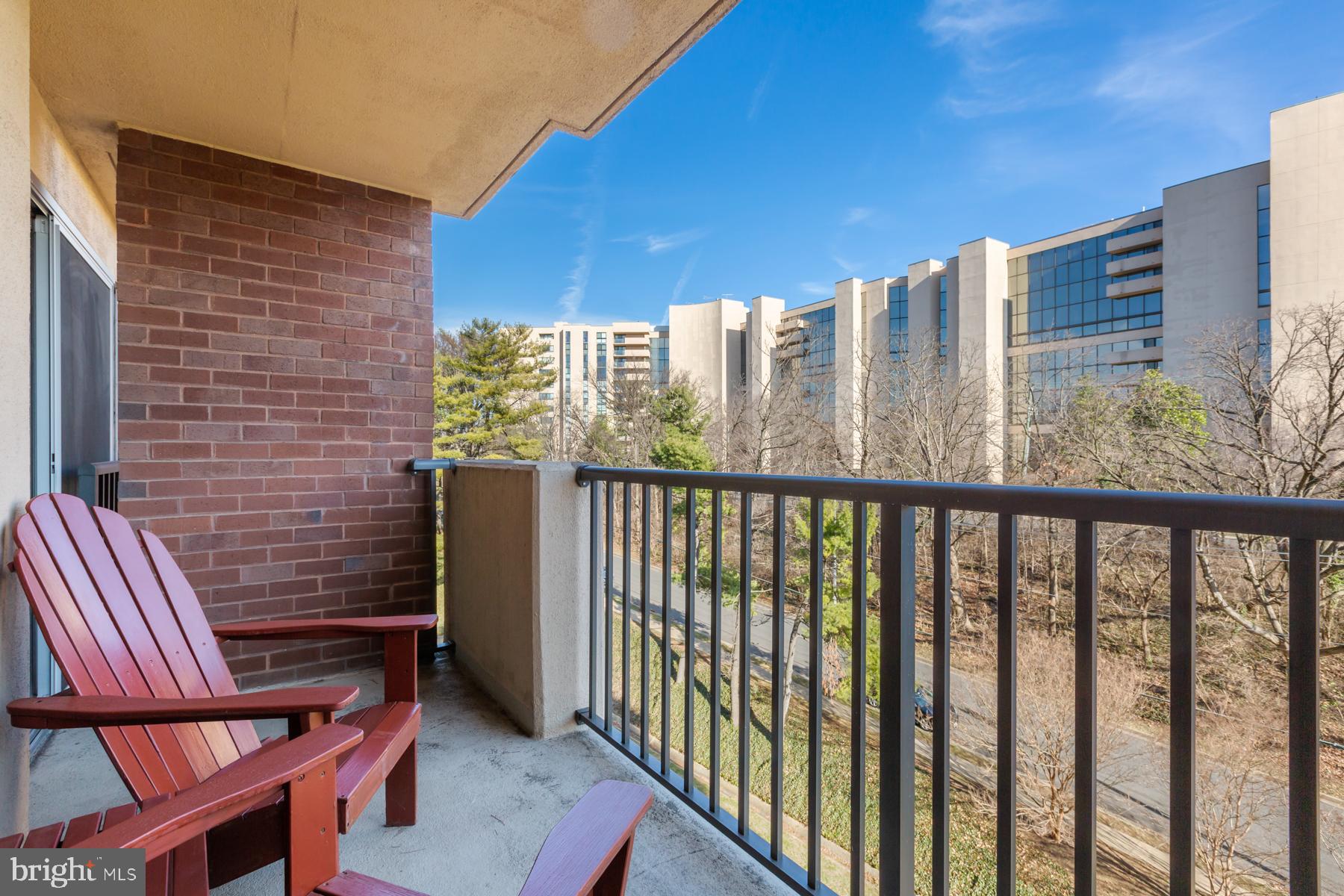 HORIZON HOUSE - Residential Lease