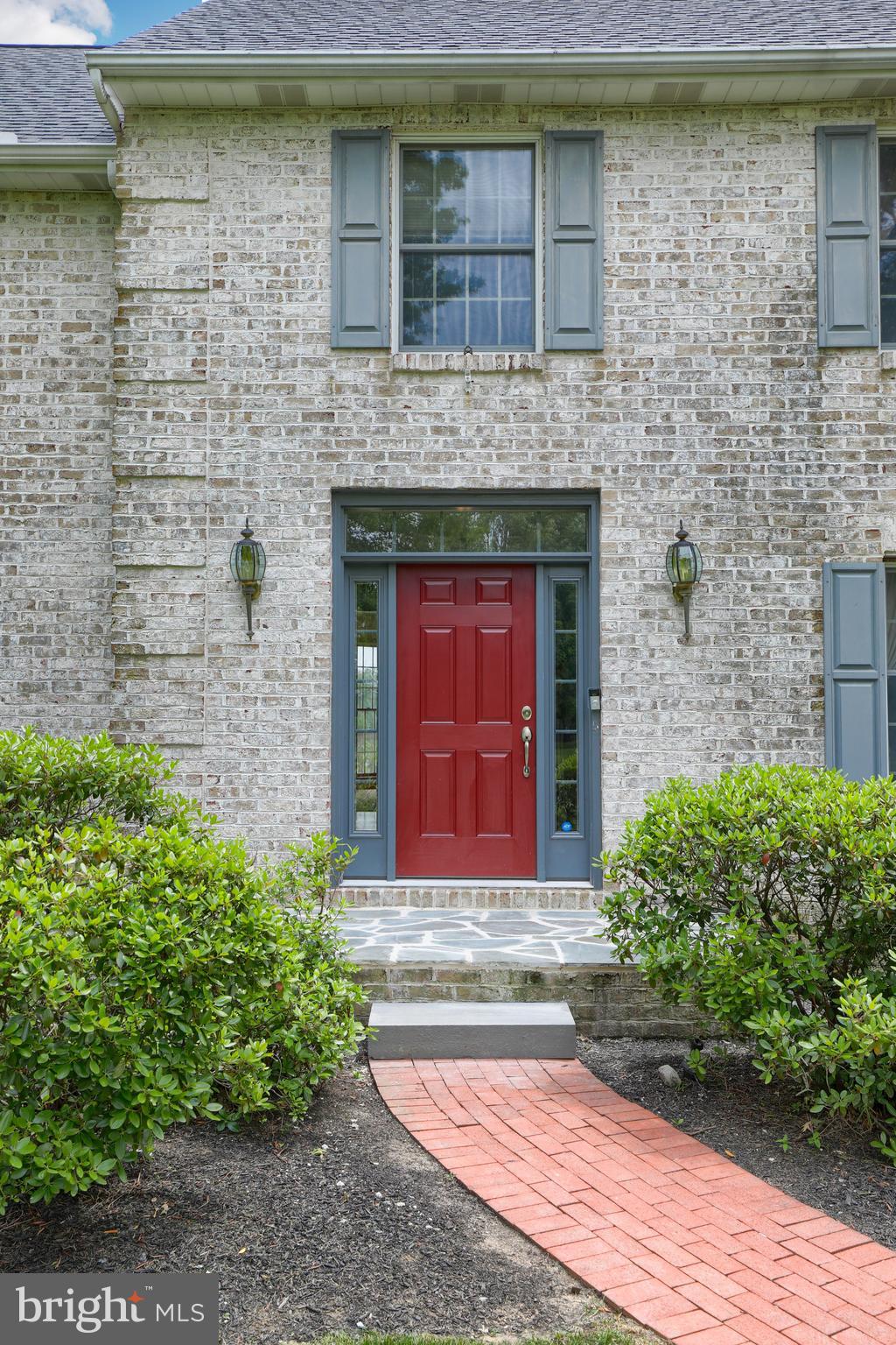 STONEHENGE - Residential