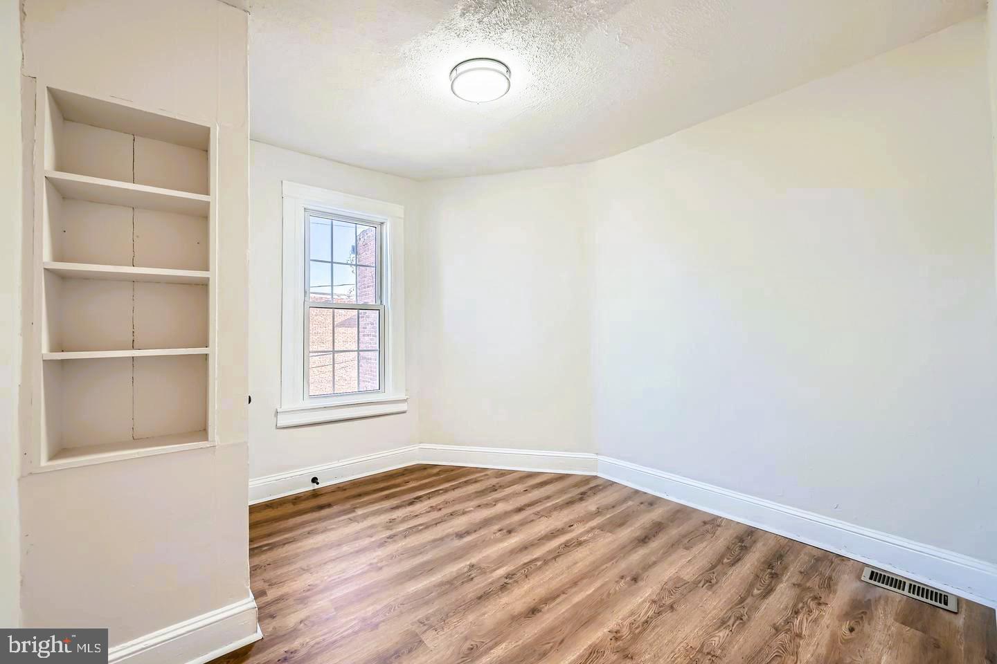 EAST BALTIMORE MIDWAY - Residential