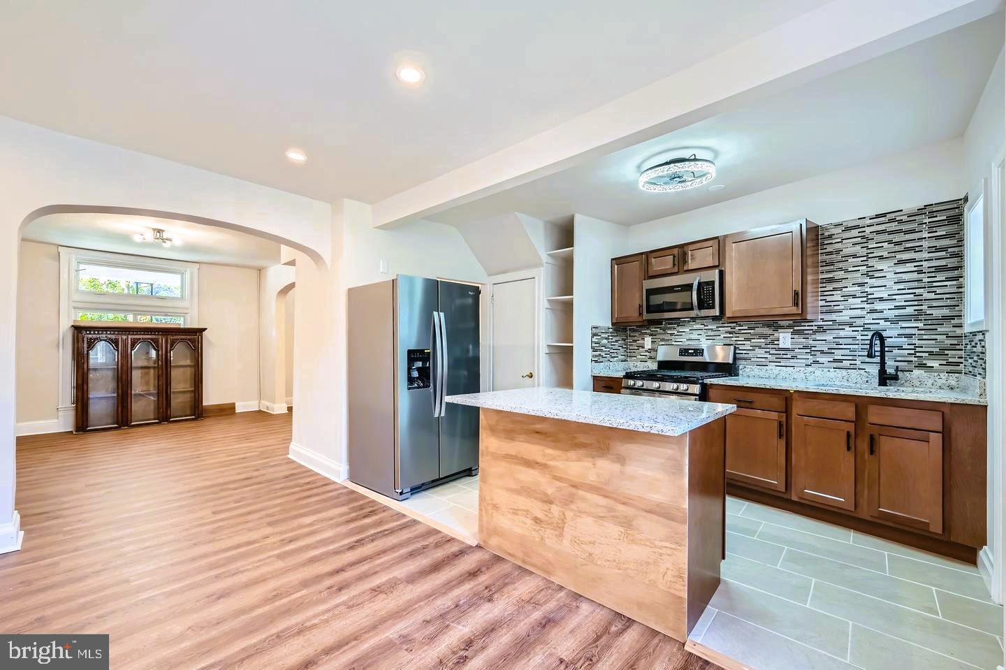 EAST BALTIMORE MIDWAY - Residential