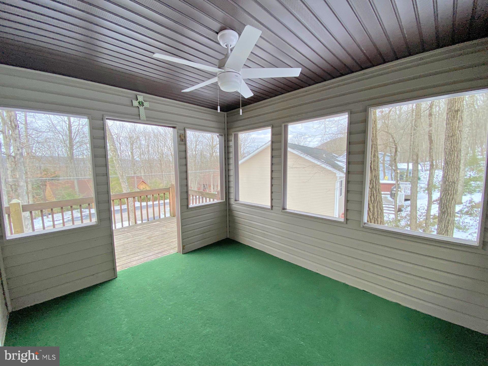 BEECH MOUNTAIN LAKES - Residential