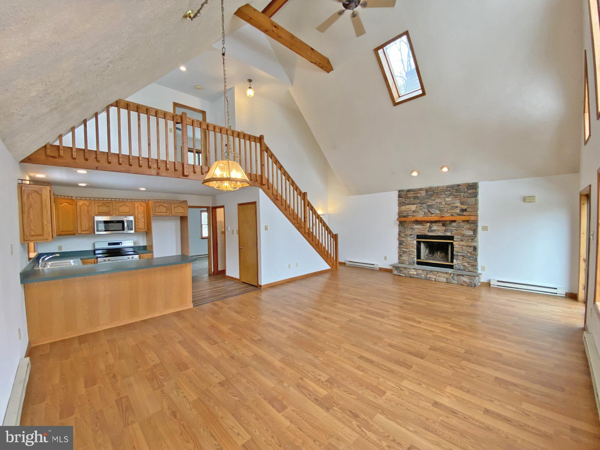 BEECH MOUNTAIN LAKES - Residential