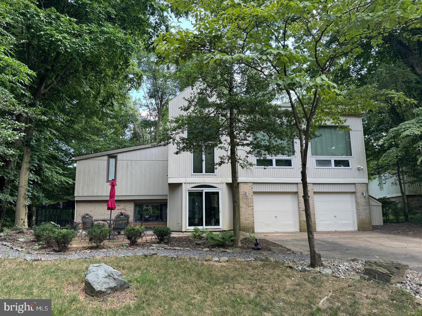 CARDEROCK SPRINGS - Residential