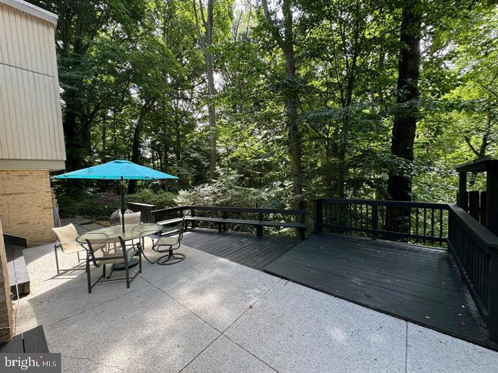 CARDEROCK SPRINGS - Residential