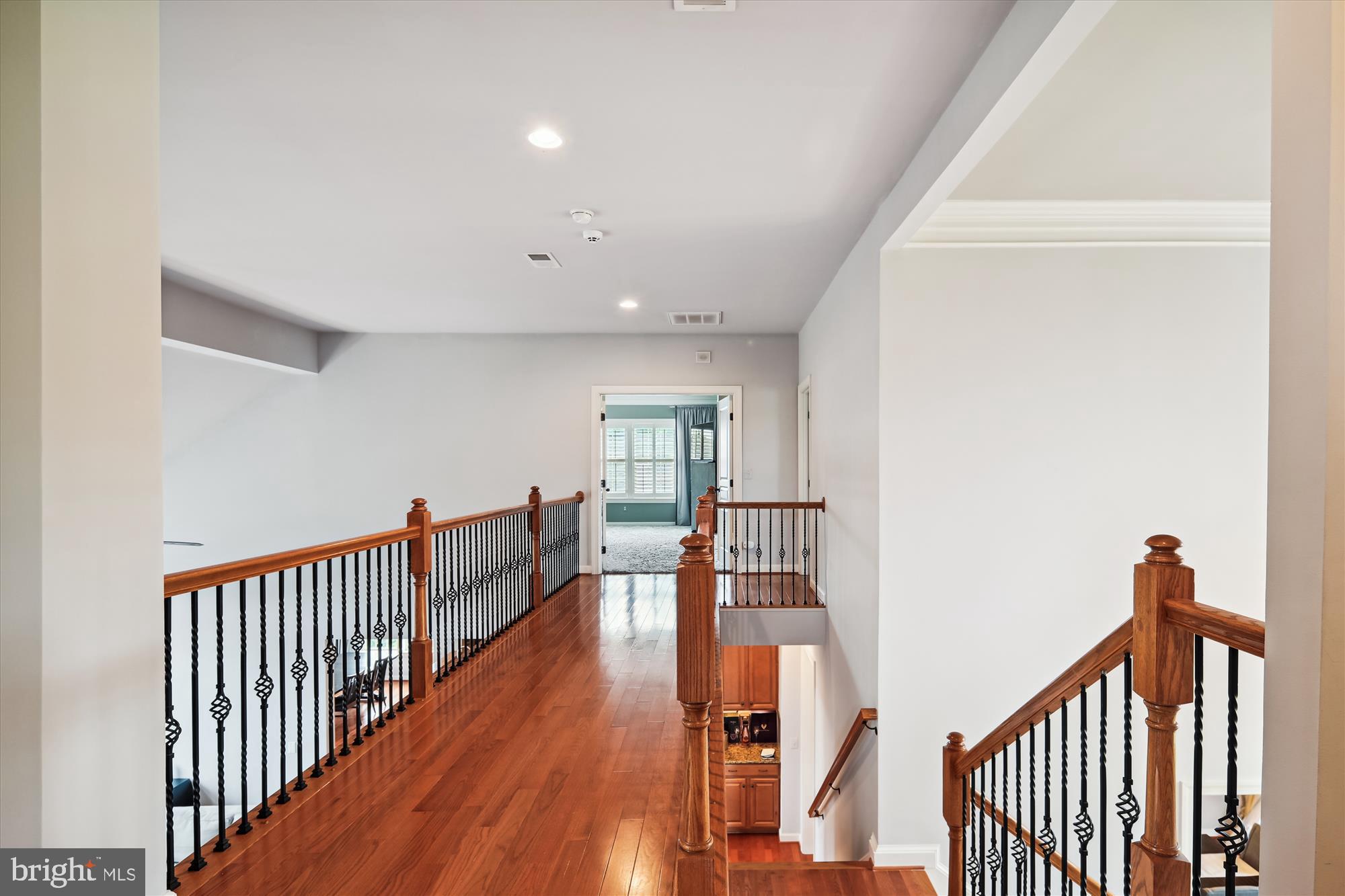 LONG ACRES - Residential