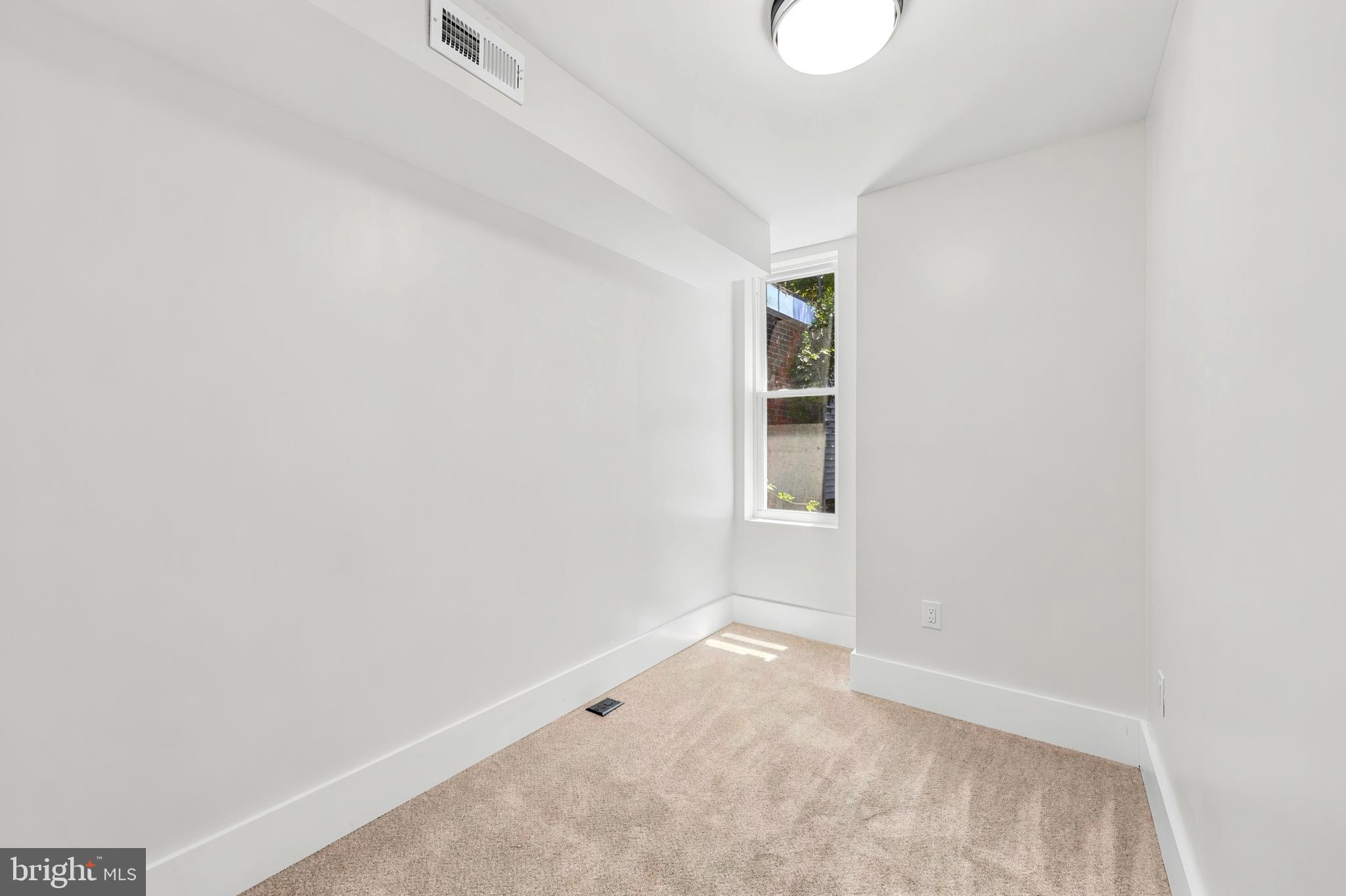 HARROWGATE - Residential