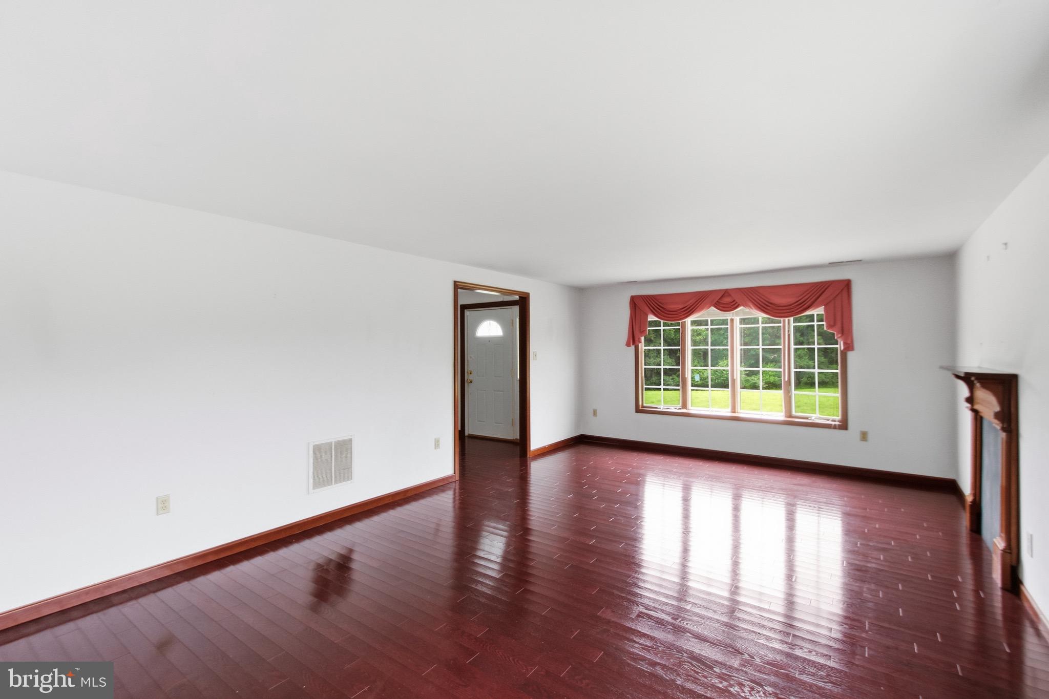 INDIAN RUN ESTATES - Residential