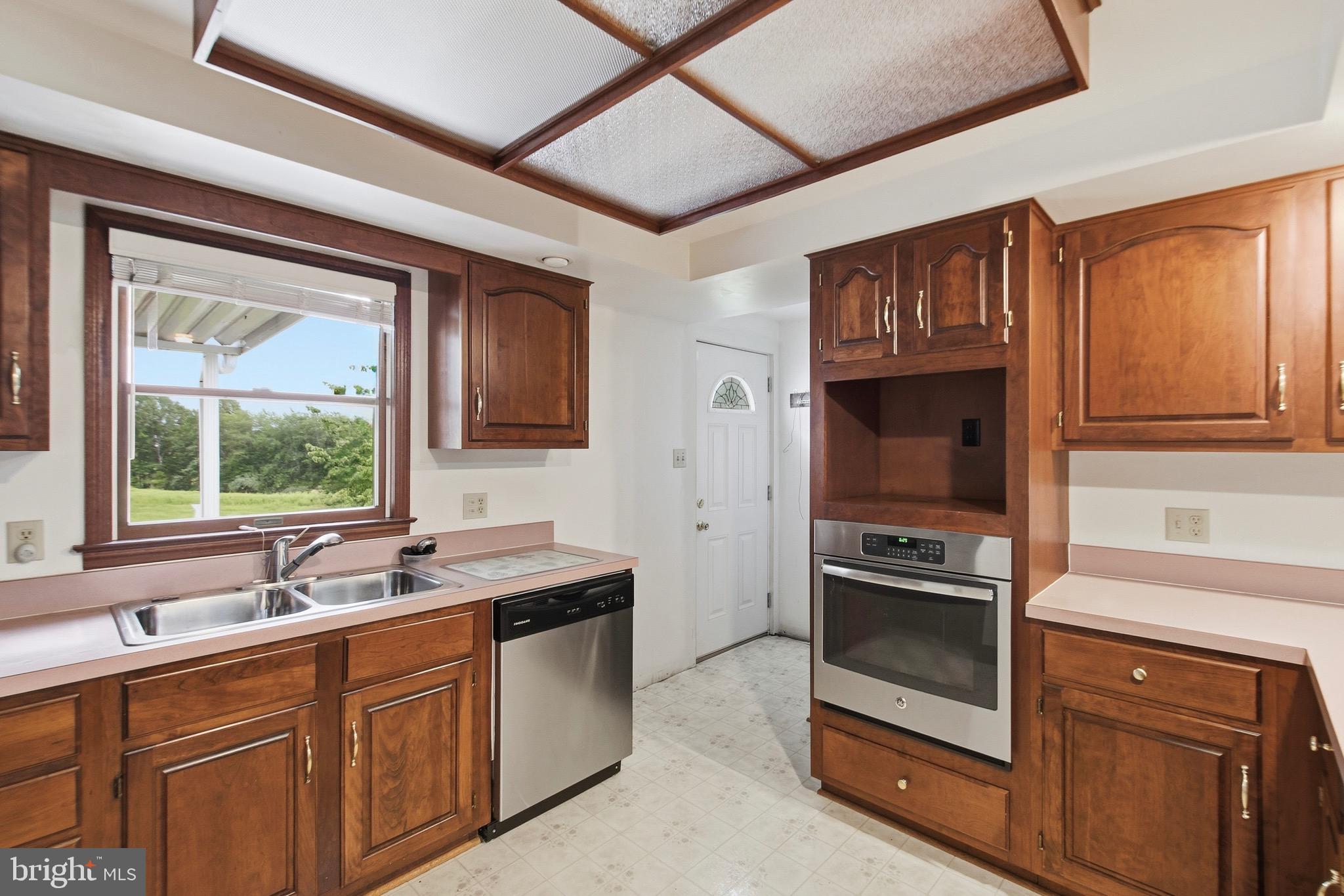 INDIAN RUN ESTATES - Residential