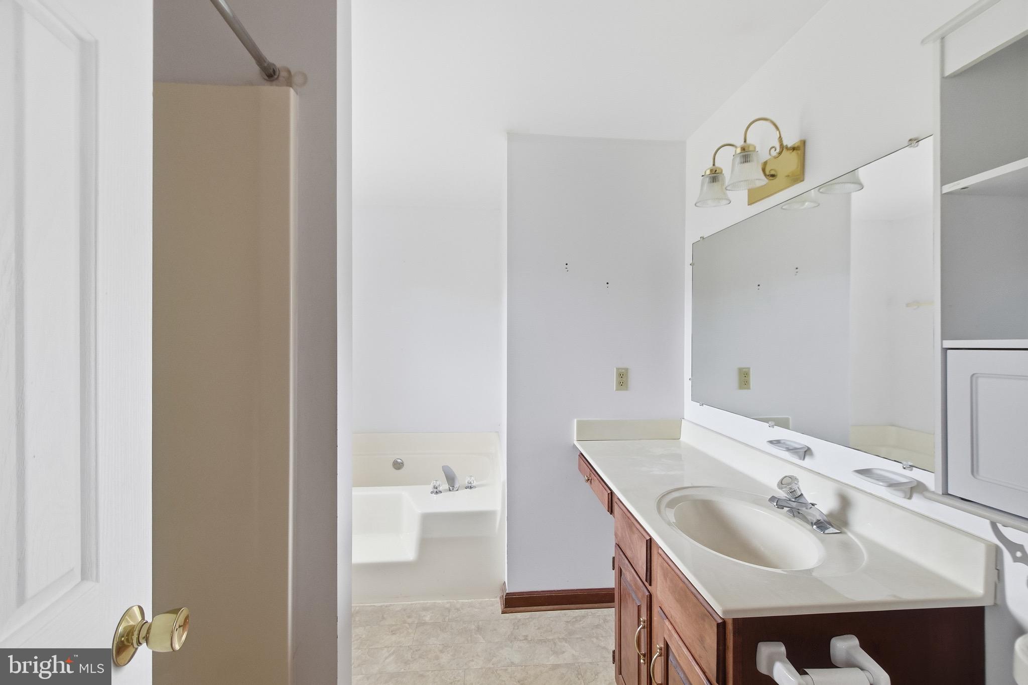 INDIAN RUN ESTATES - Residential