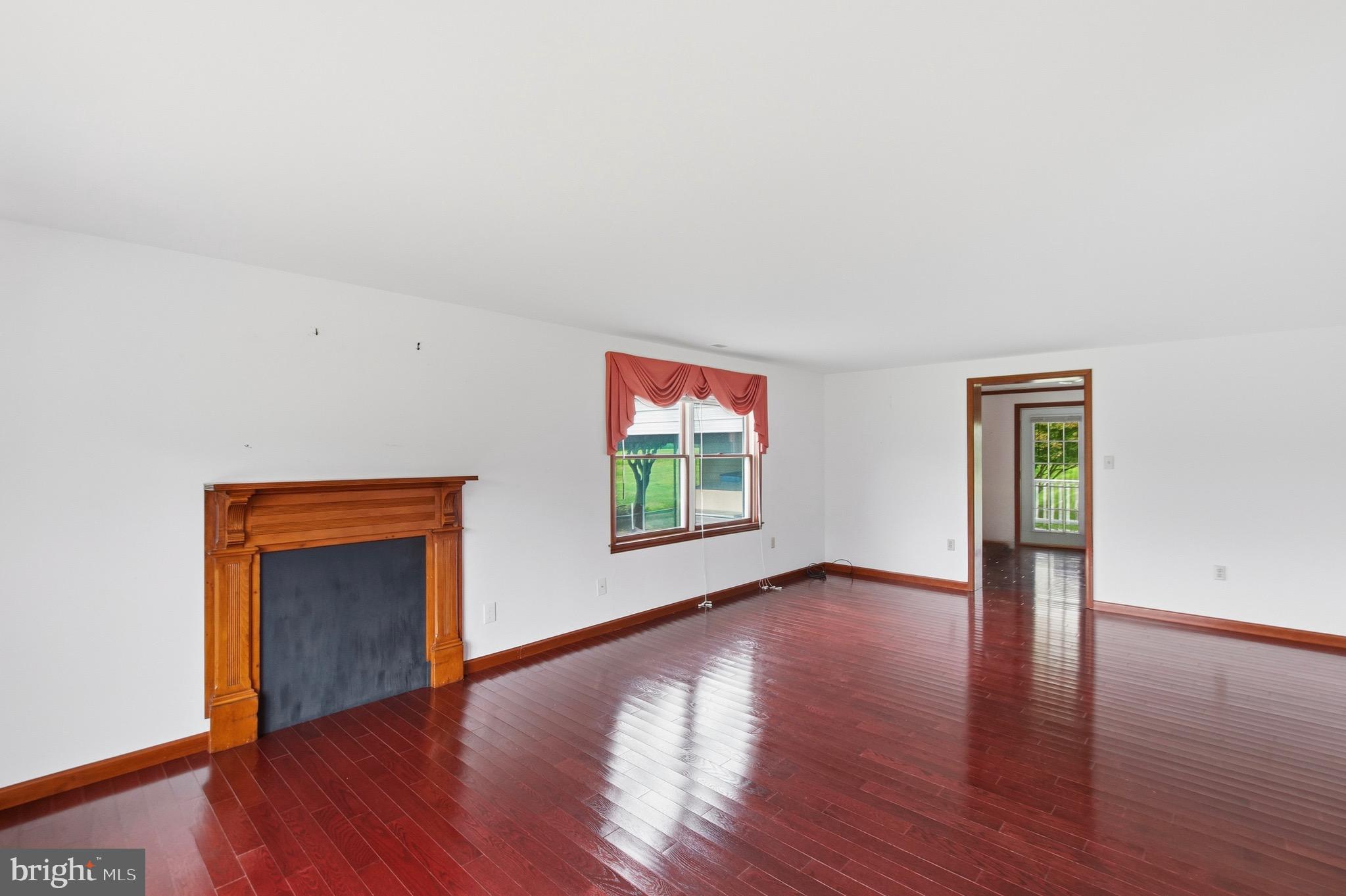 INDIAN RUN ESTATES - Residential