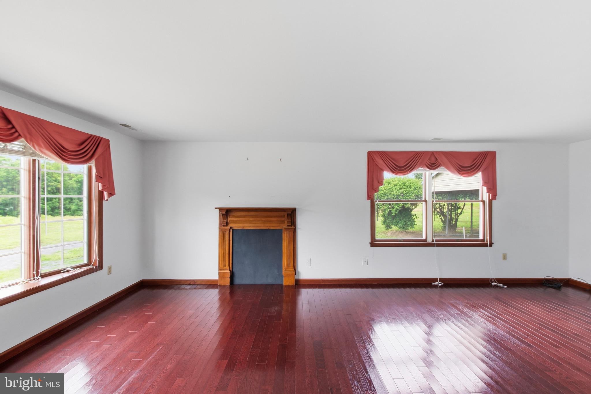 INDIAN RUN ESTATES - Residential